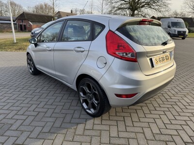 Ford-Fiesta-4
